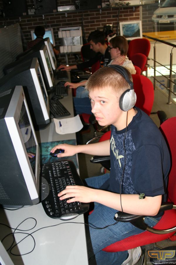 ���-�� �� ����� �� �� � Happy