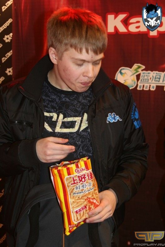 ��� ��� Happy