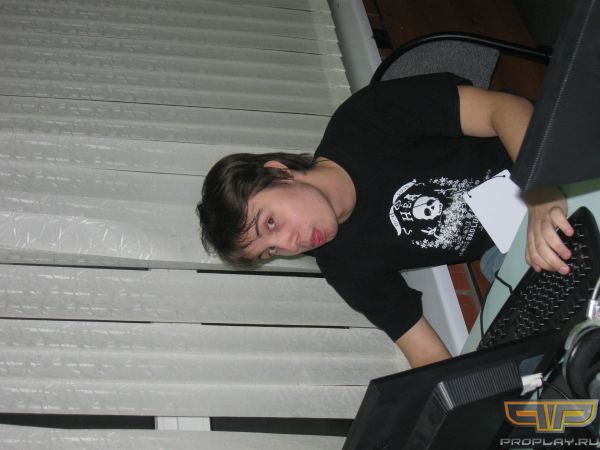 � �� ���