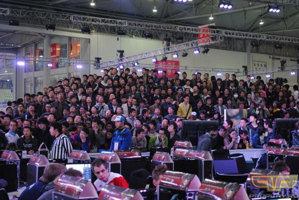 ������� ��������� �� ������ Moon vs Infi