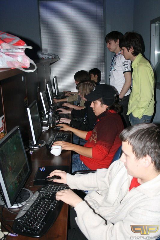 ������ �1