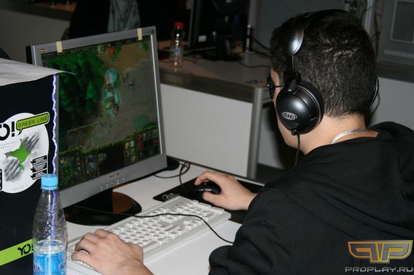 ����� ���